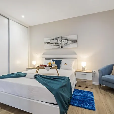 Apartman Orinoco Sunset House Ii - Private Pool & Garden *