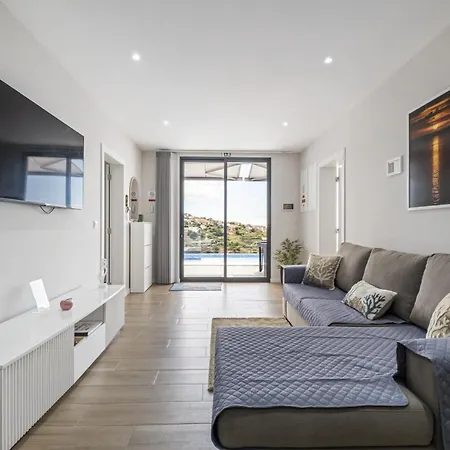 Orinoco Sunset House Ii - Private Pool & Garden *