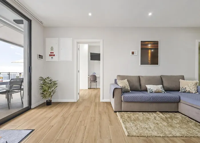 Orinoco Sunset House Ii - Private Pool & Garden Διαμέρισμα